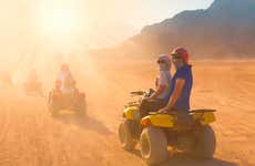 Dubaï : Balade en quad, dune bashing et sanboard dans le désert